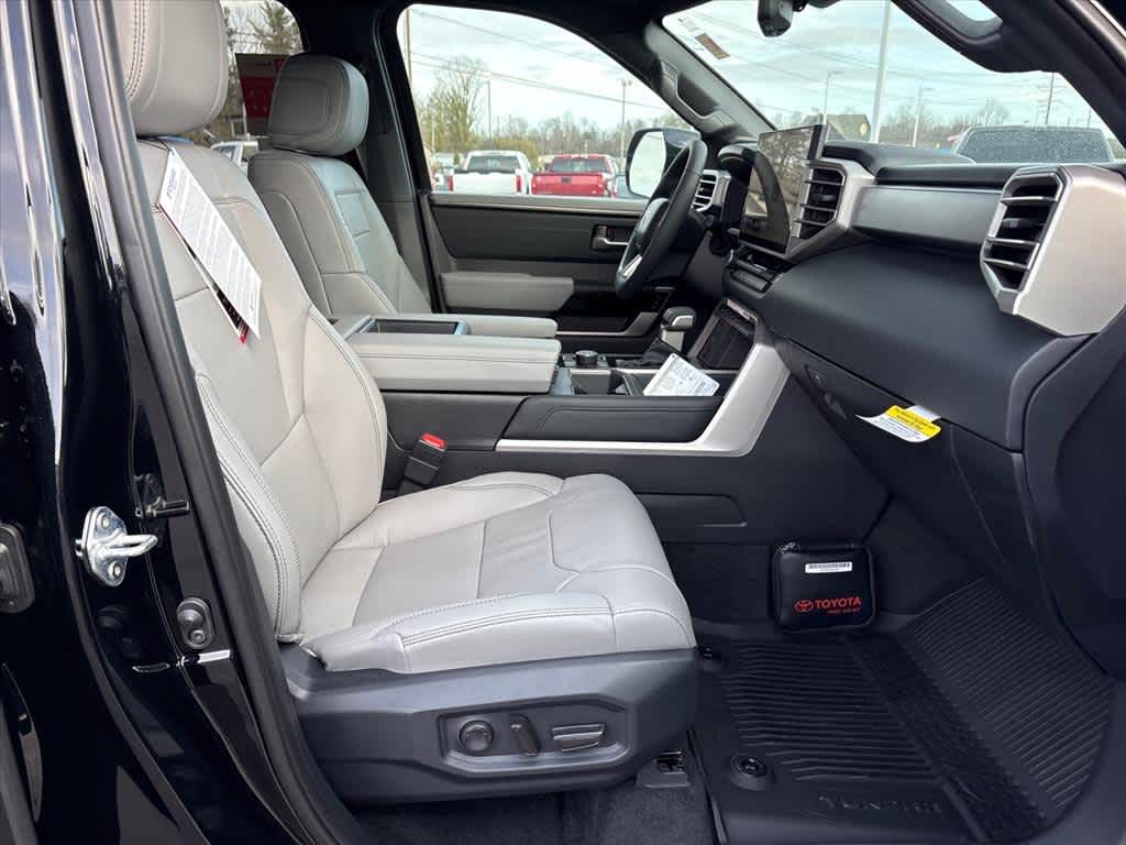 2026 Toyota Tundra Limited - Photo 6