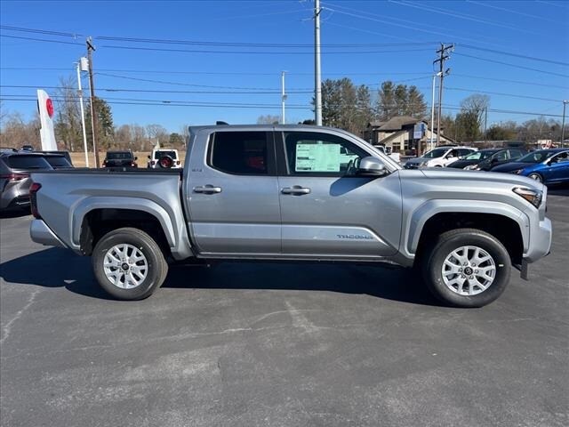 2025 Toyota Tacoma SR5 photo 2