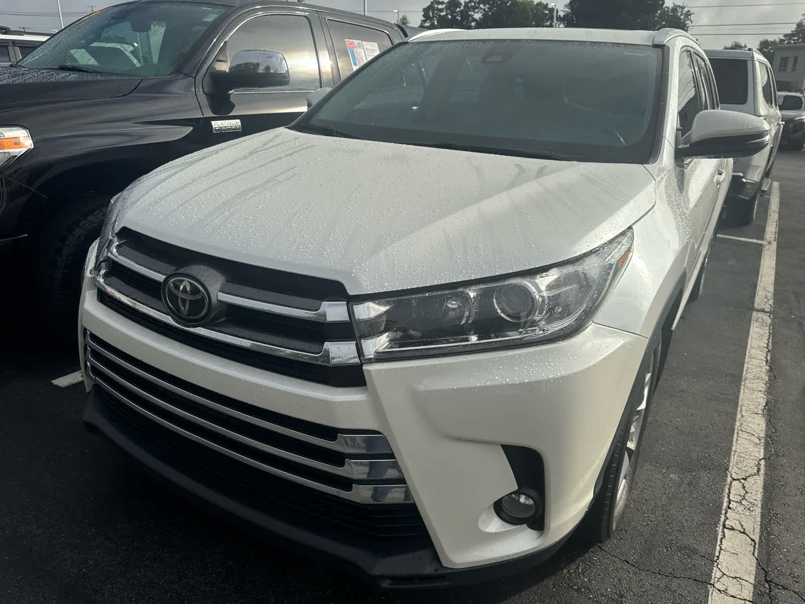 2017 Toyota Highlander Limited AWD photo