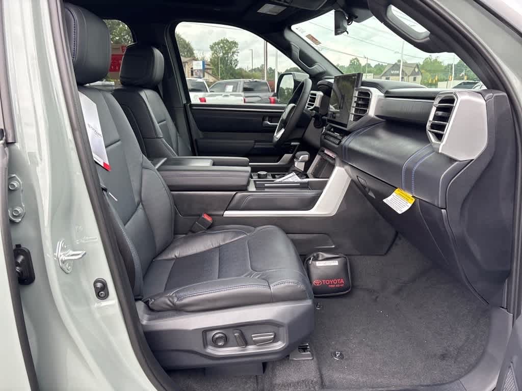 2025 Toyota Tundra Platinum - Photo 6
