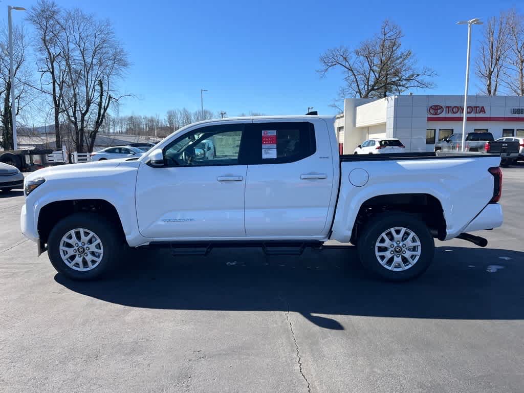2025 Toyota Tacoma SR5 - Photo 25