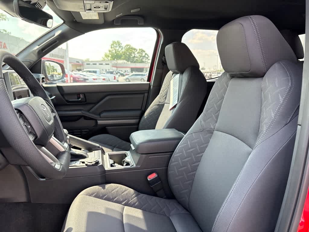 2025 Toyota Tacoma SR5 - Photo 23