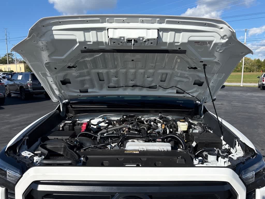 2025 Toyota Tacoma SR5 - Photo 31