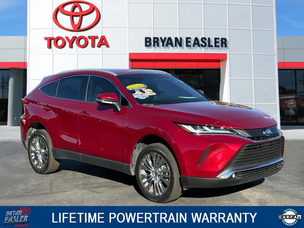 2024 Toyota Venza XLE's photo