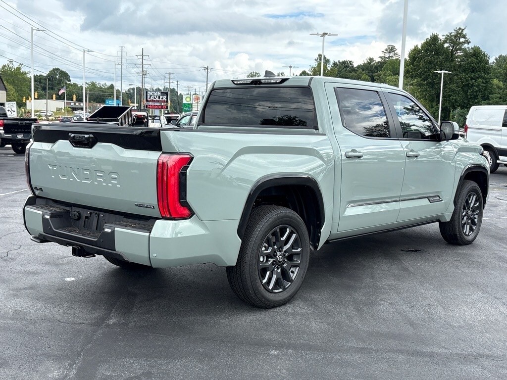 2025 Toyota Tundra Platinum photo 3