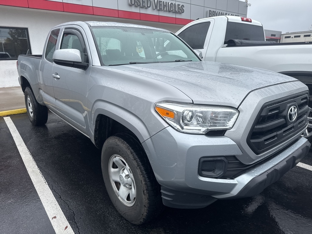 2017 Toyota Tacoma SR