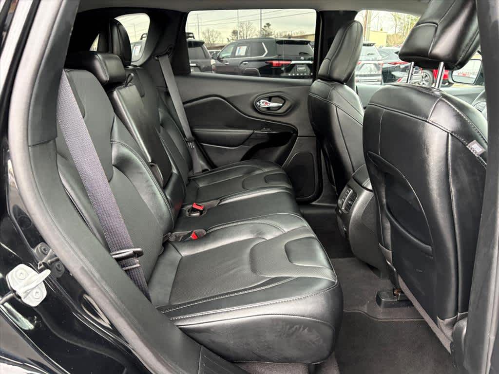 2023 Jeep Cherokee Altitude Lux - Photo 8