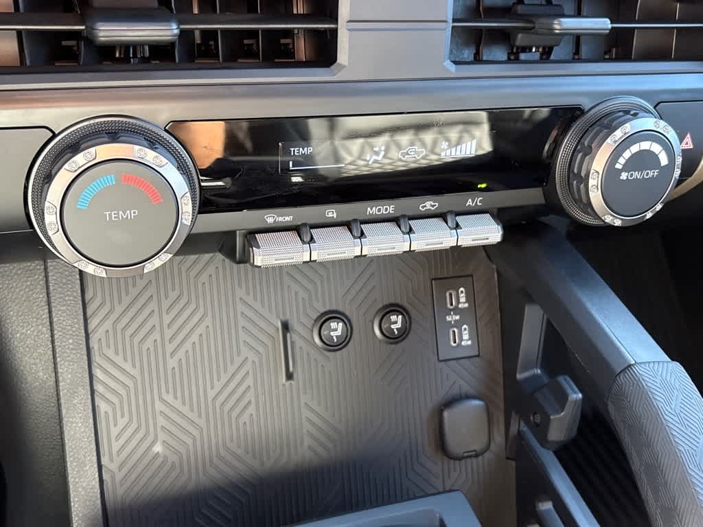 2025 Toyota Tacoma SR5 - Photo 13