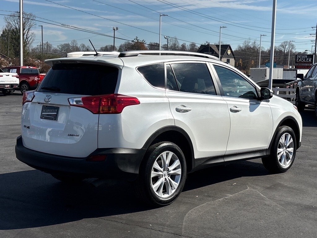 2014 Toyota RAV4 Limited photo 2