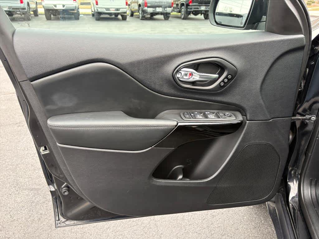 2023 Jeep Cherokee Altitude Lux - Photo 21