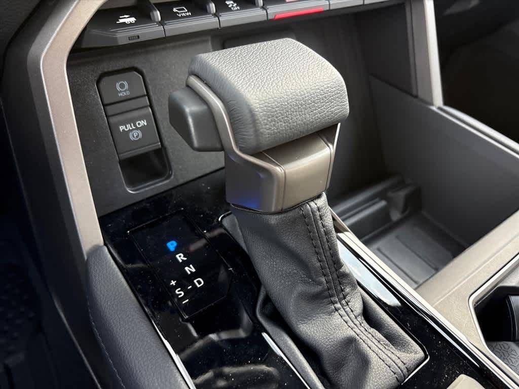 2026 Toyota Tundra Limited - Photo 17