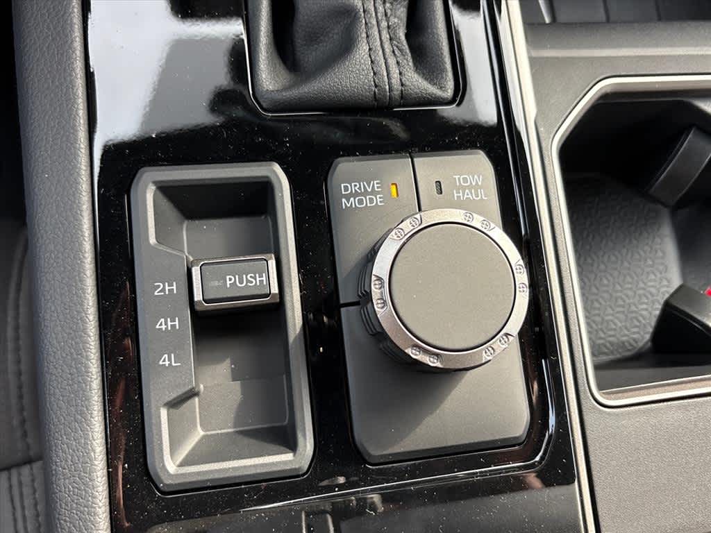 2026 Toyota Tundra Limited - Photo 16