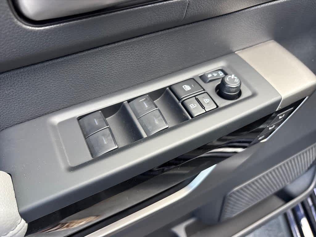 2026 Toyota Tundra Limited - Photo 21