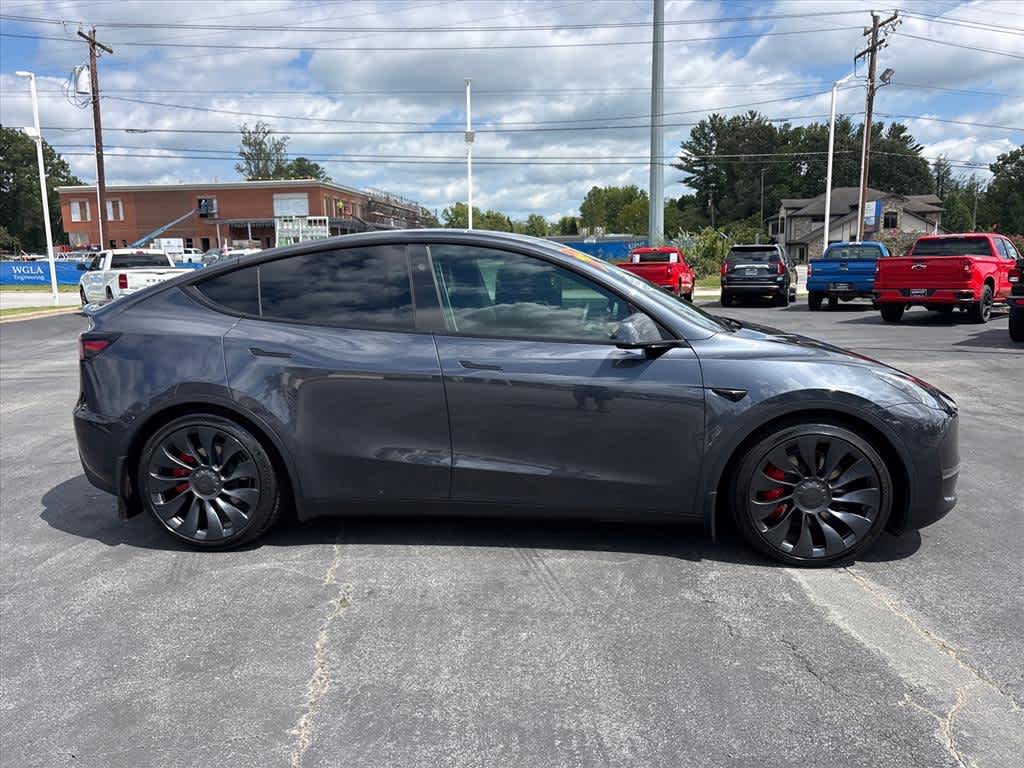 Used 2024 Tesla Model Y Performance with VIN 7SAYGDEF5RA292584 for sale in Hendersonville, NC
