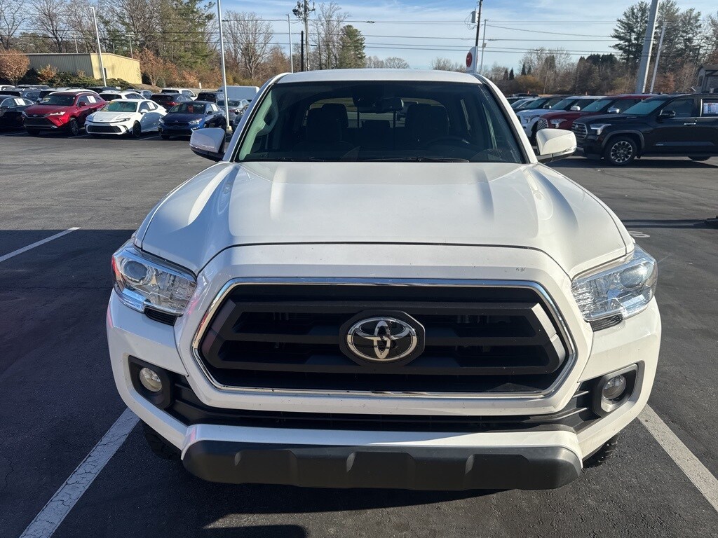2023 Toyota Tacoma SR5 V6 4x4 photo 2
