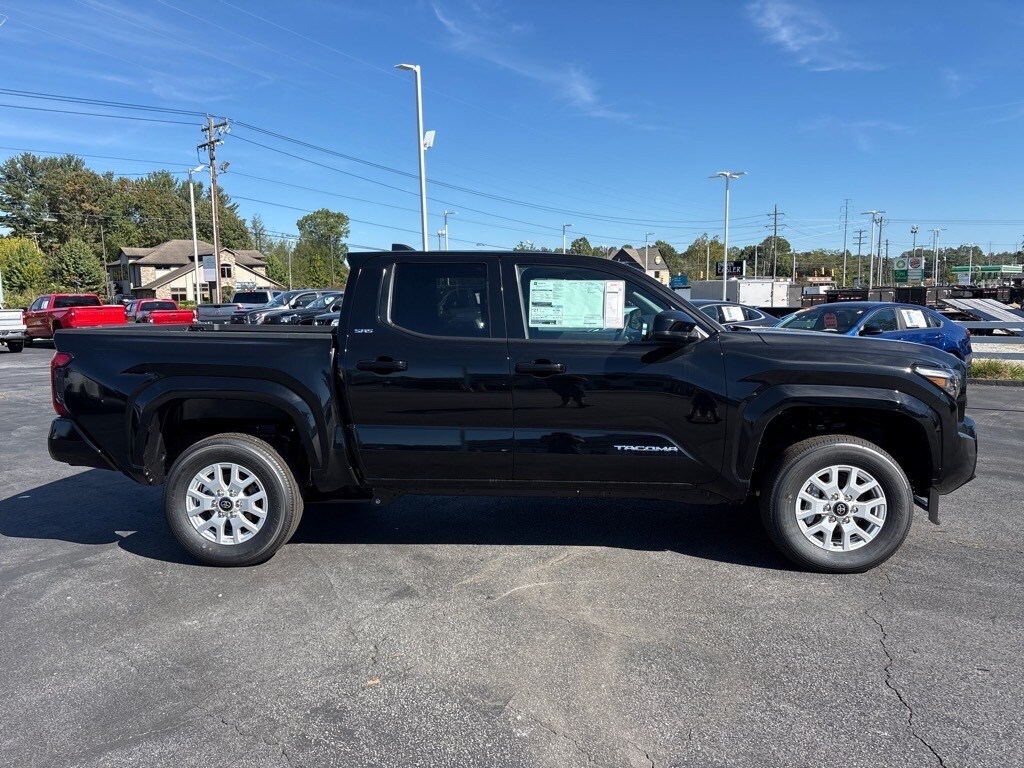 2025 Toyota Tacoma SR5 photo 2