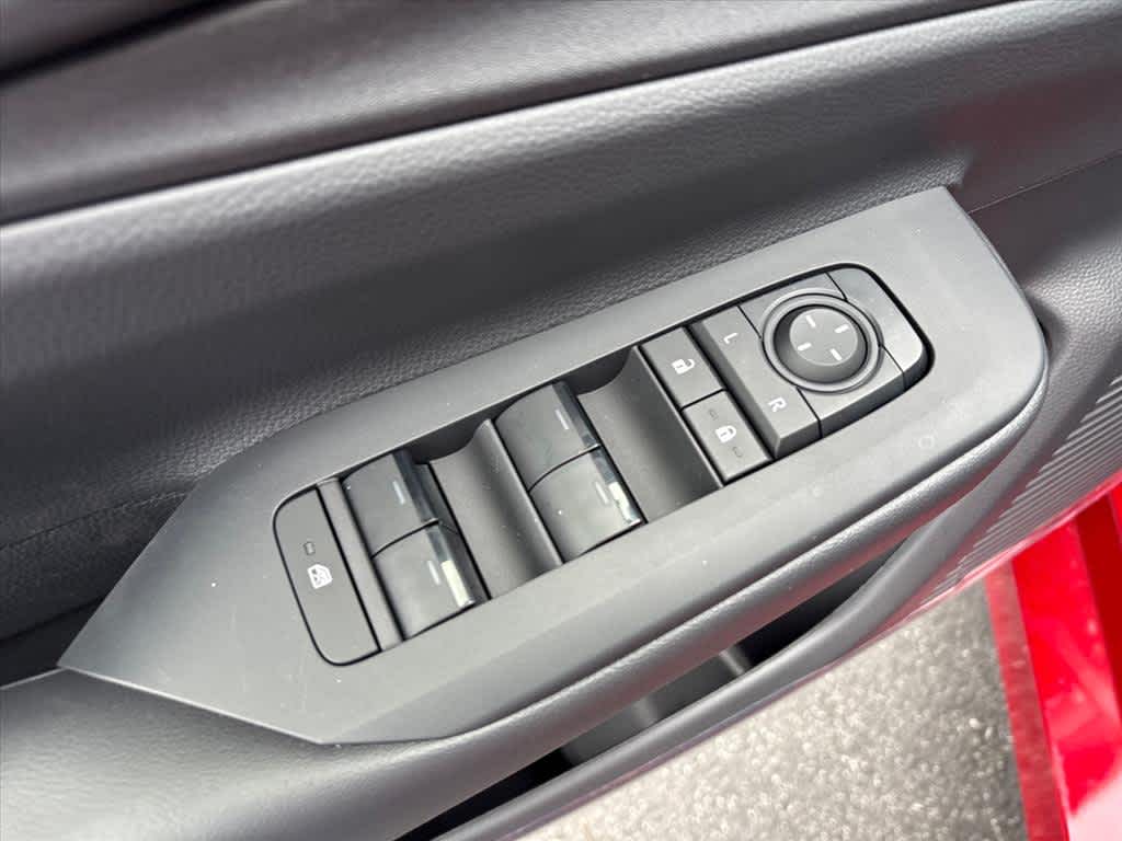 2026 Toyota Prius Plug-in Hybrid SE - Photo 22