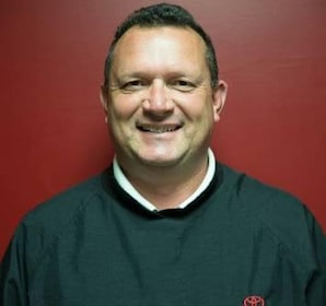 Staff member Lee Warren from ID_f495d7c63342