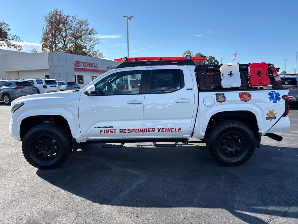 2025 Toyota Tacoma SR5 - Photo 25