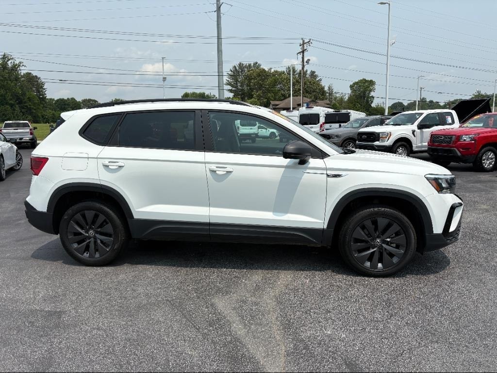 Used 2022 Volkswagen Taos S with VIN 3VVCX7B21NM083587 for sale in Hendersonville, NC