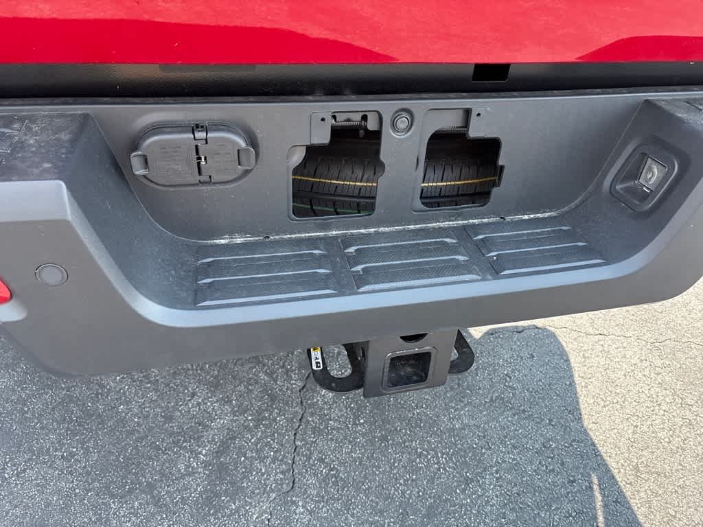 2025 Toyota Tacoma SR5 - Photo 29