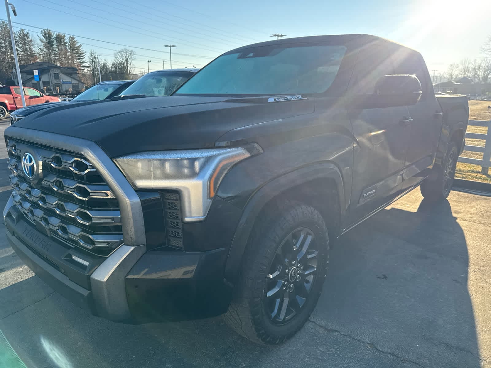 2023 Toyota Tundra Platinum's photo