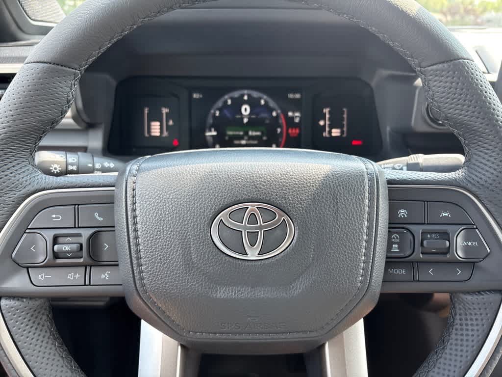 2025 Toyota Tacoma SR5 - Photo 15