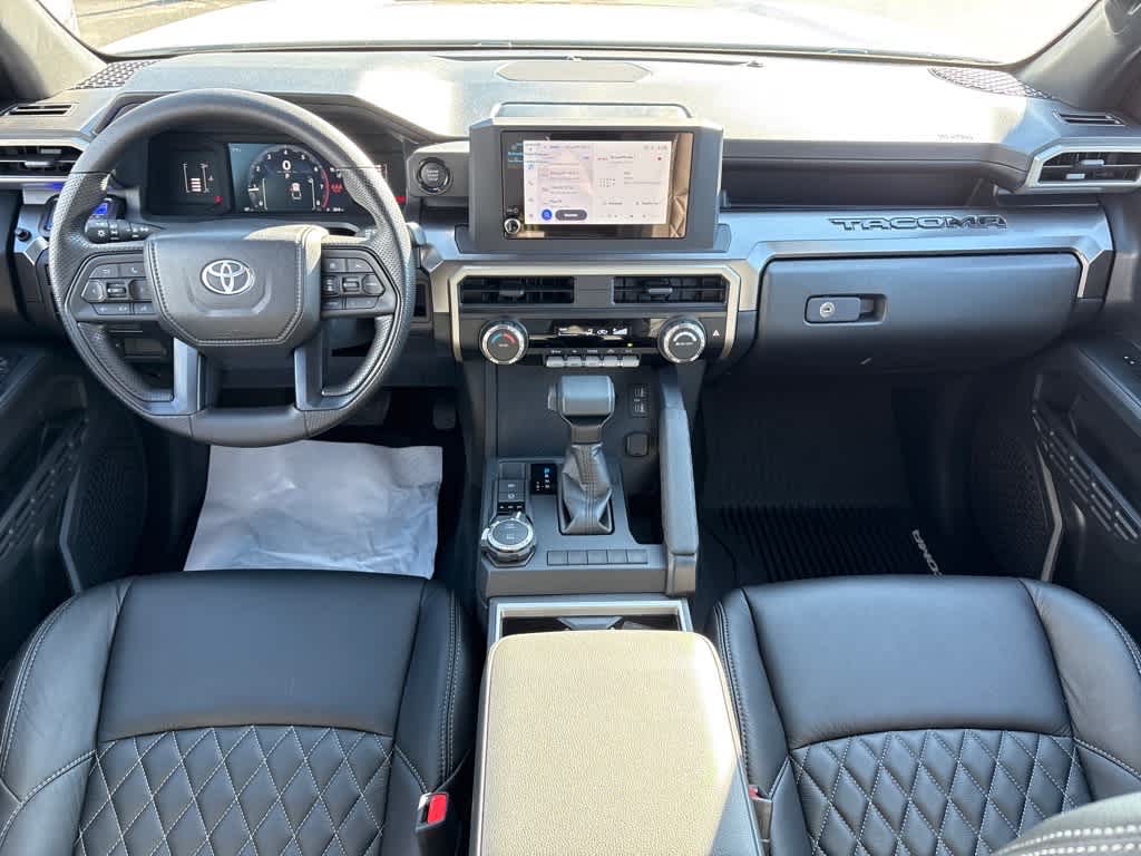 2025 Toyota Tacoma SR5 - Photo 9