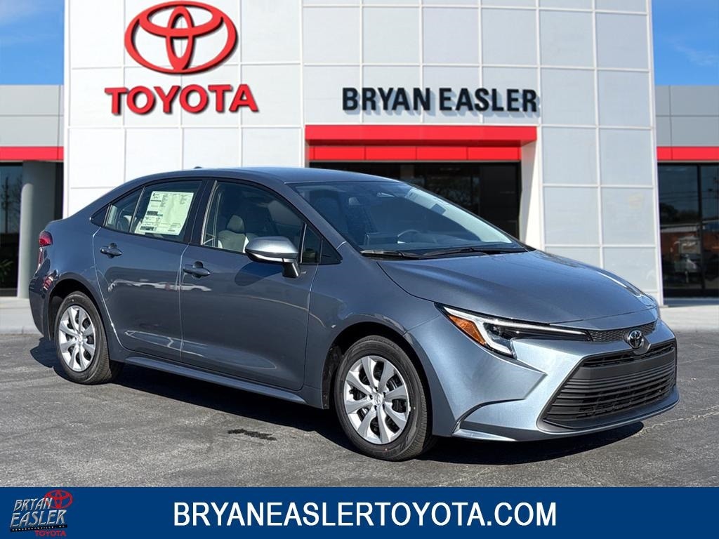 2026 Toyota Corolla LE's photo