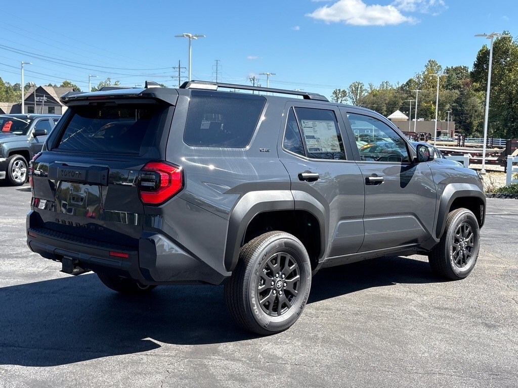 2025 Toyota 4Runner SR5 photo 3