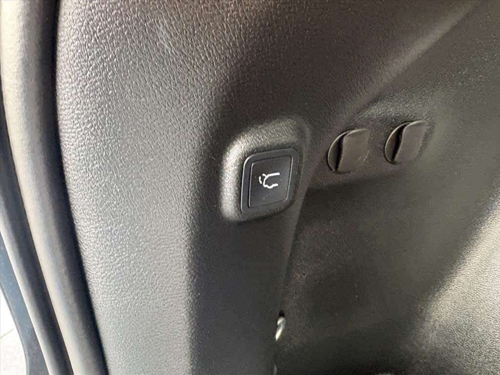 2023 Jeep Cherokee Altitude Lux - Photo 30