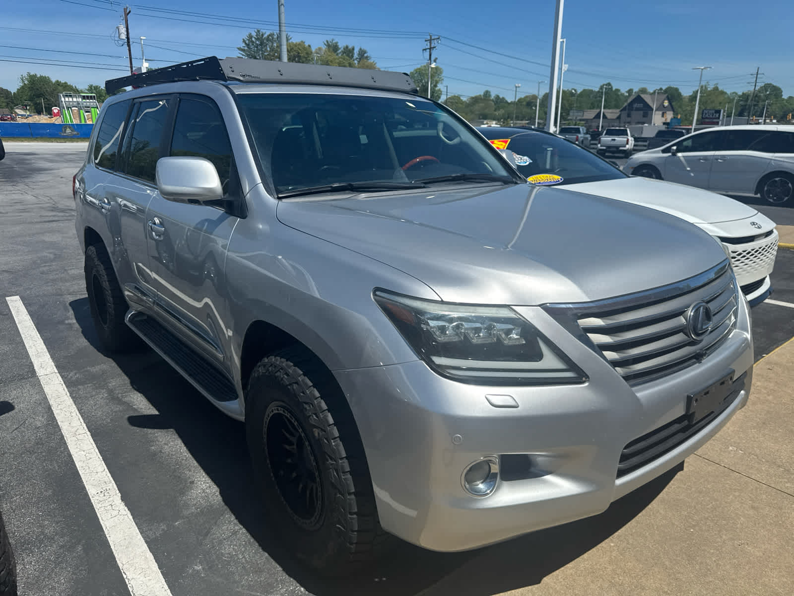 2008 Lexus LX 600 570's photo