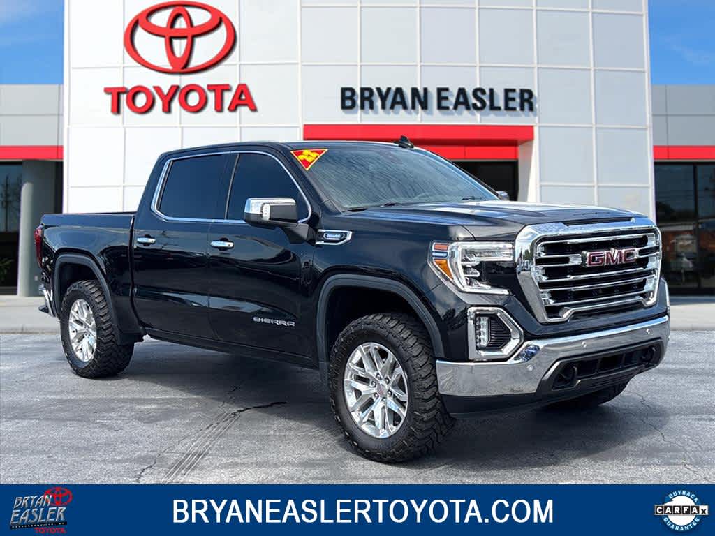 2022 GMC Sierra 4WD Crew Cab Short Box SLT's photo