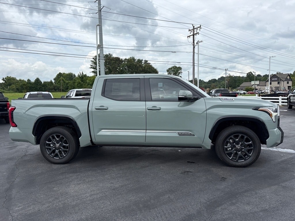 2025 Toyota Tundra Platinum photo 2