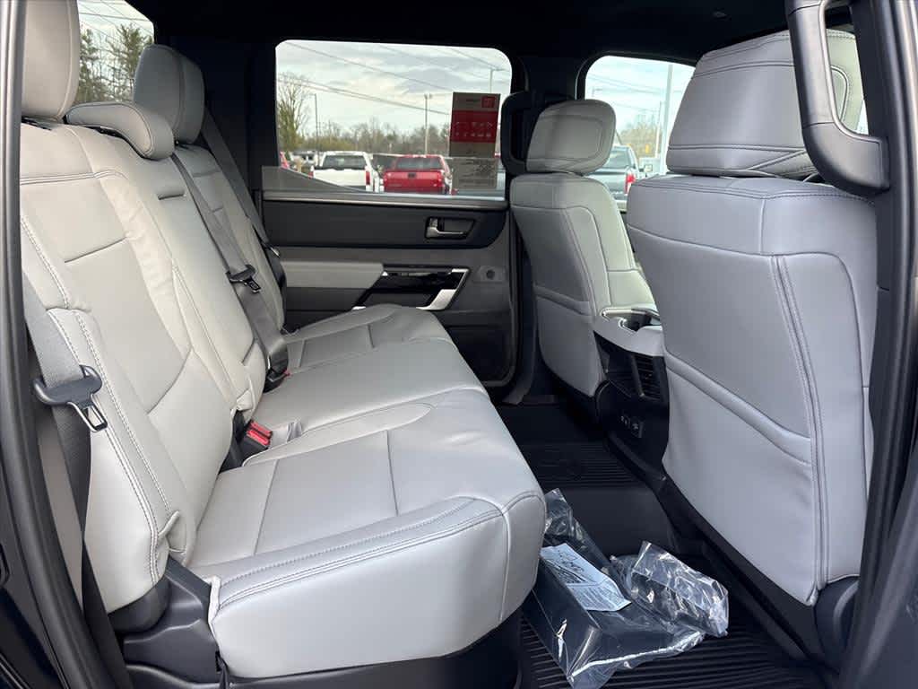 2026 Toyota Tundra Limited - Photo 7