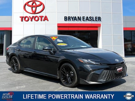 2025 Toyota Camry SE (Natl)