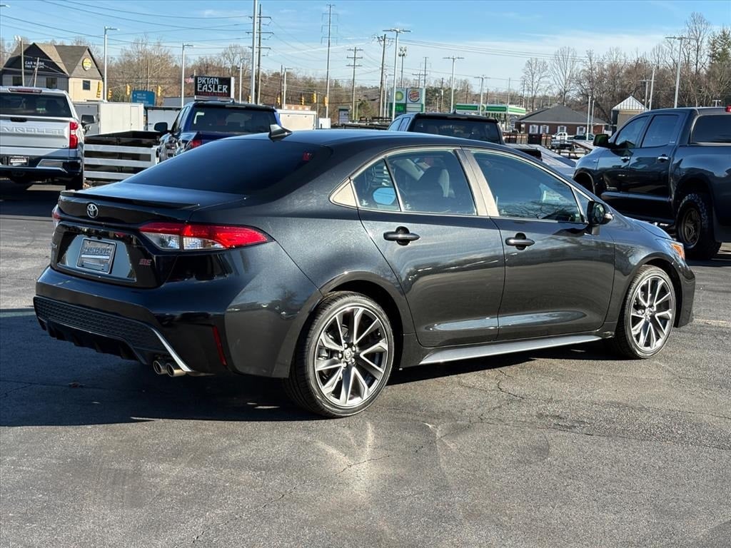 Used 2022 Toyota Corolla SE Sedan