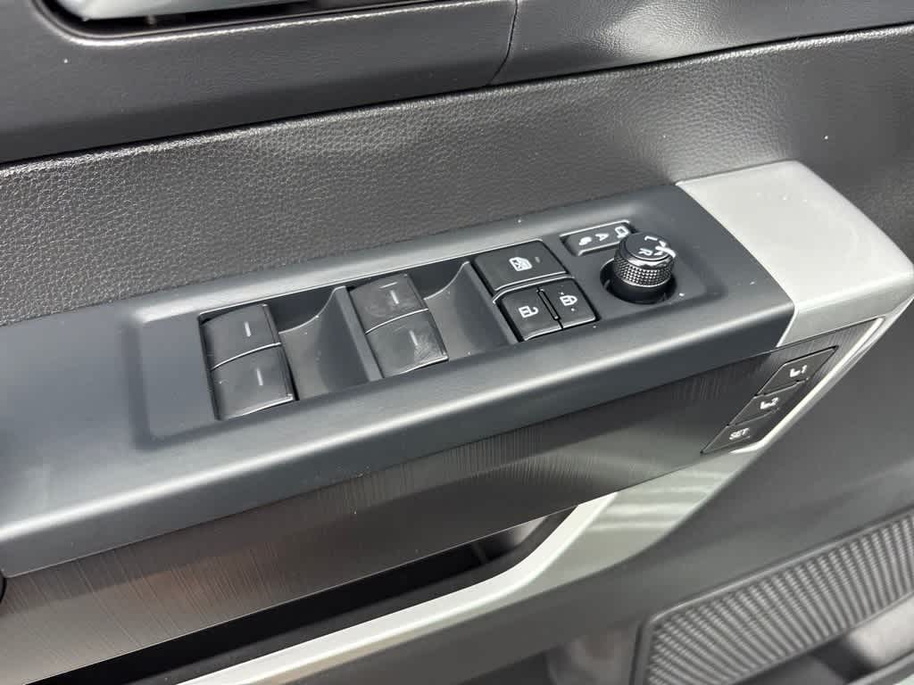 2025 Toyota Tundra Platinum - Photo 21