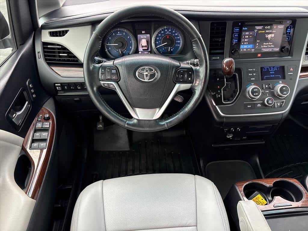 Used 2015 Toyota Sienna Ltd Premium 7-Pass Van AWD