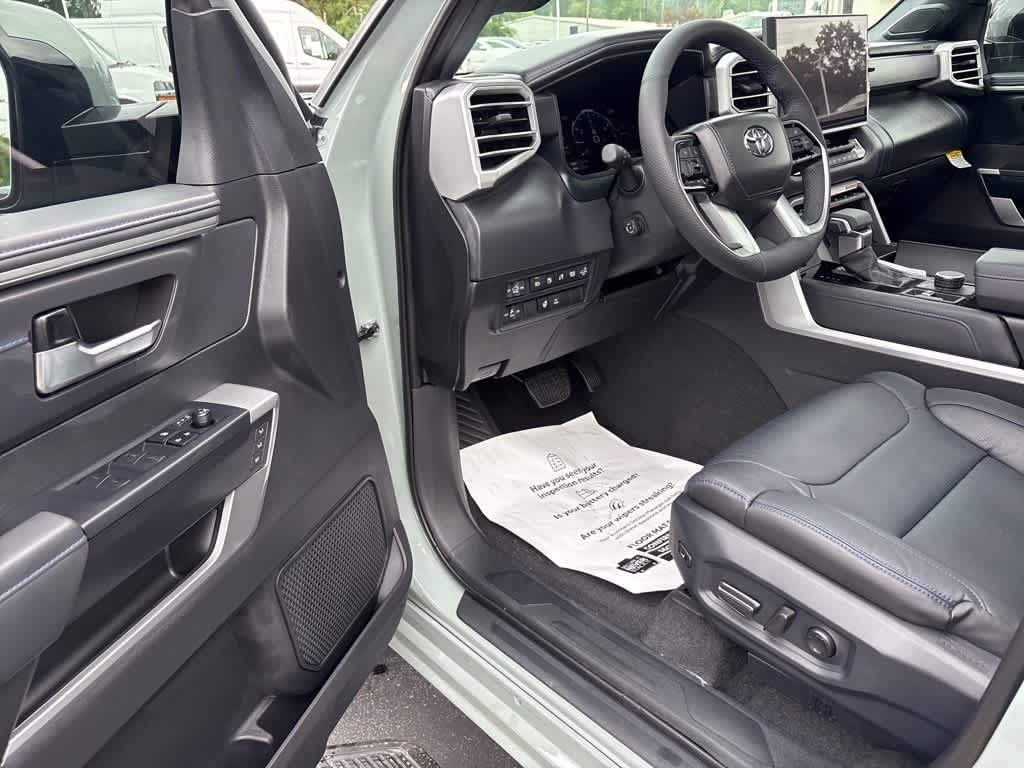 2025 Toyota Tundra Platinum - Photo 19