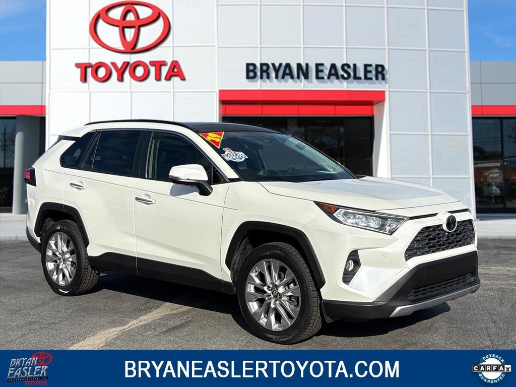 2019 Toyota RAV4 Limited's photo