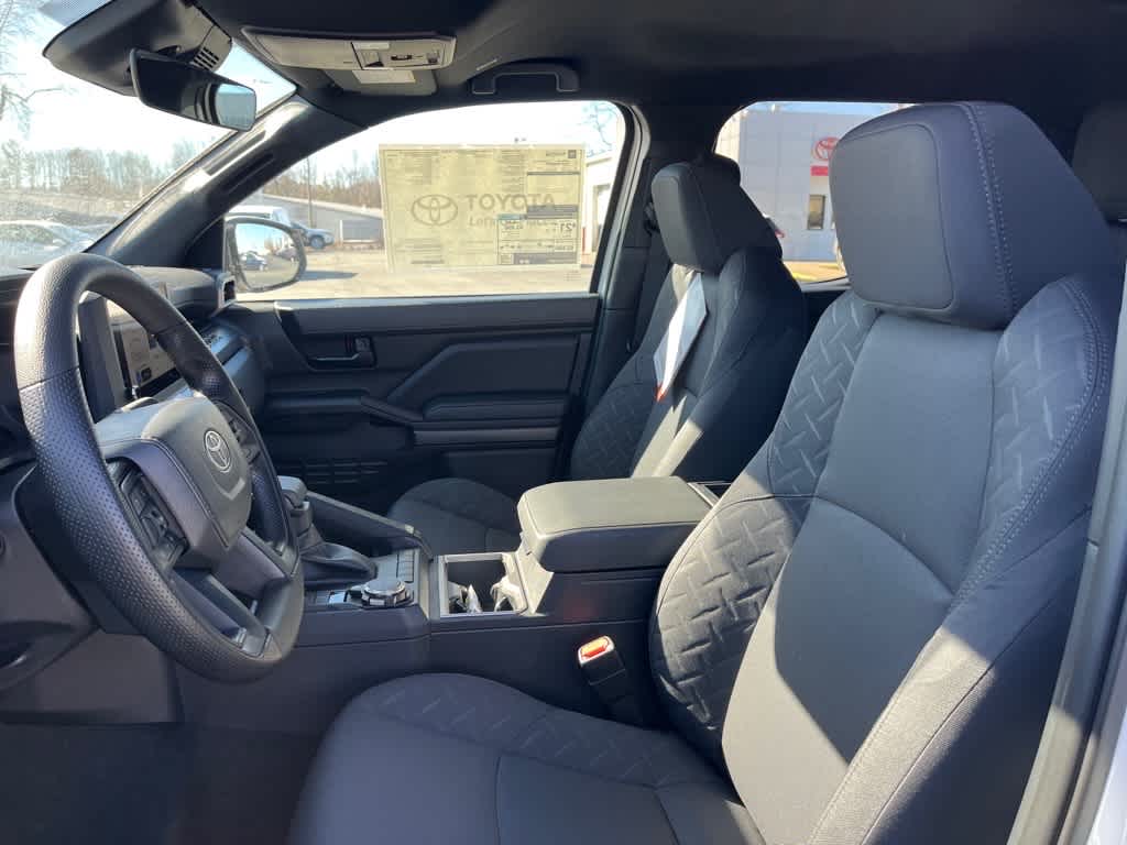 2025 Toyota Tacoma SR5 - Photo 22