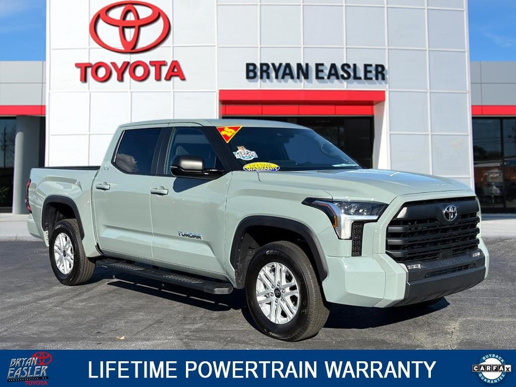 2025 Toyota Tundra SR5's photo