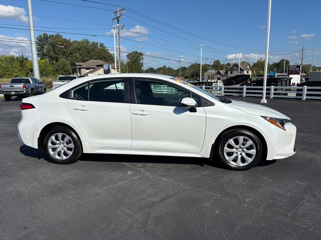 Used 2025 Toyota Corolla LE Sedan