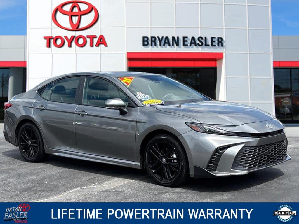 Used 2025 Toyota Camry SE (SE)