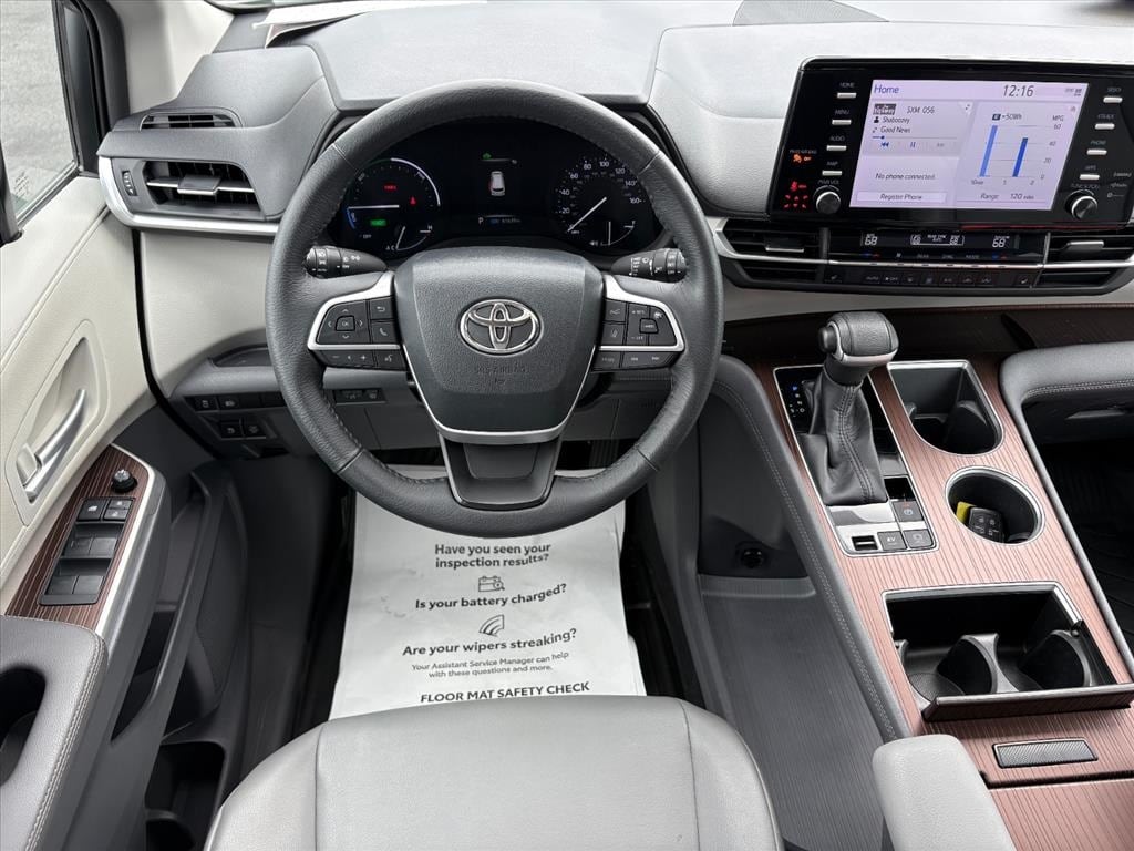 Used 2023 Toyota Sienna XLE Van Passenger Van