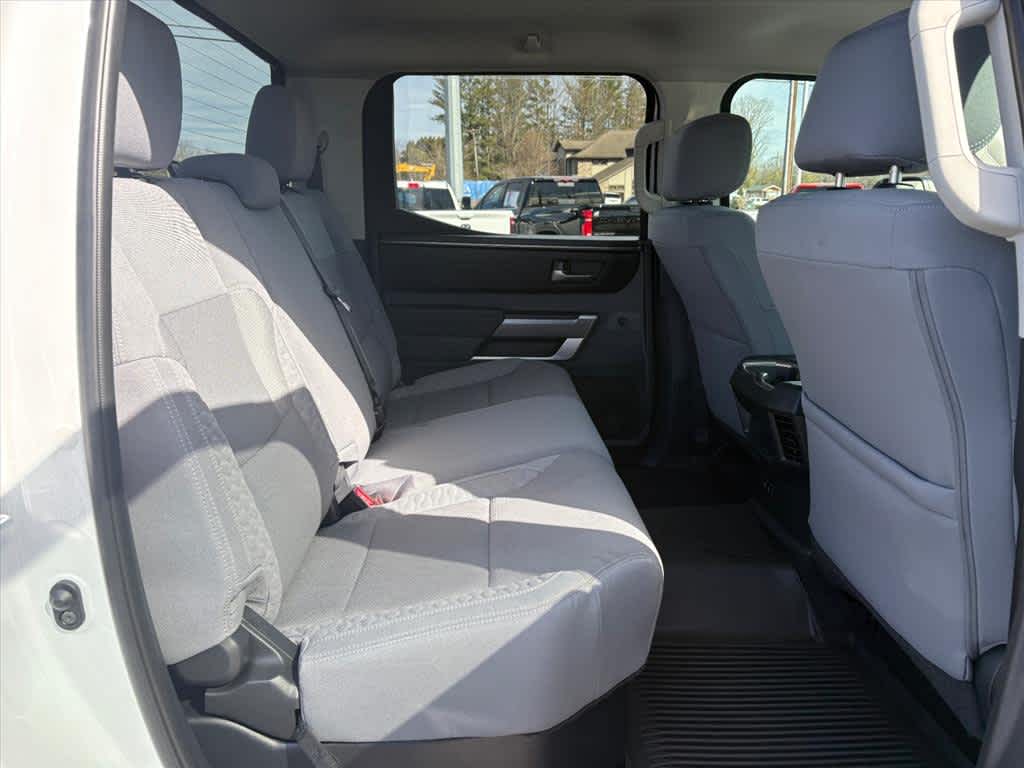2024 Toyota Tundra SR5 - Photo 8