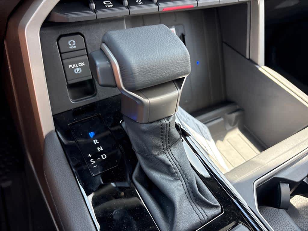 2026 Toyota Tundra Limited - Photo 18