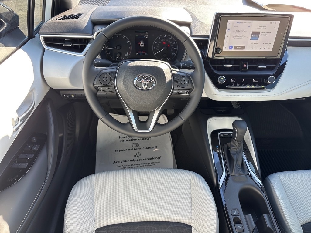 New 2026 Toyota Corolla Hatchback SE SE HATCHBACK