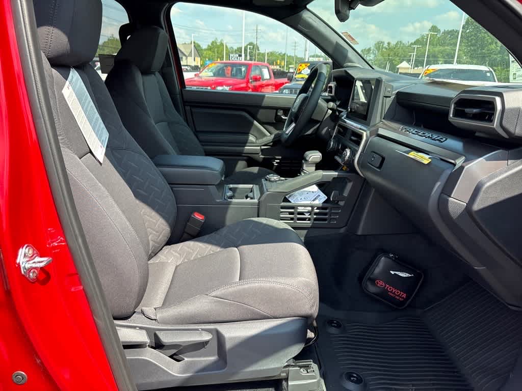 2025 Toyota Tacoma SR5 - Photo 6